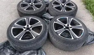 Eladó alufelni gumikkal Törökszentmiklóson