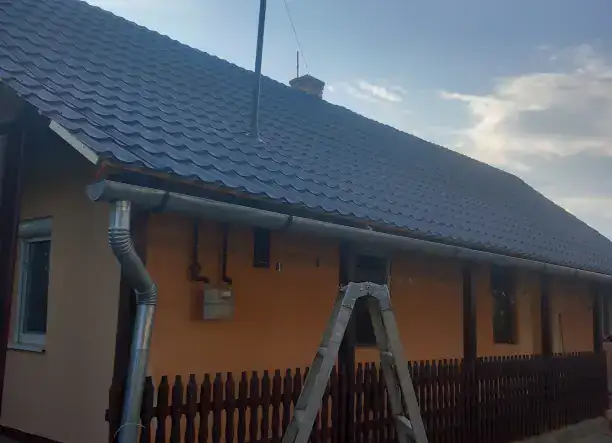 Tetőfedés, ács és bádogos munka, kerítésépítés Szabolcs, Borsod, Hajdú-Bihar vármegyékben