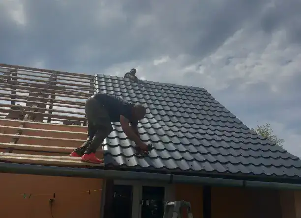 Tetőfedés, ács és bádogos munka, kerítésépítés Szabolcs, Borsod, Hajdú-Bihar vármegyékben