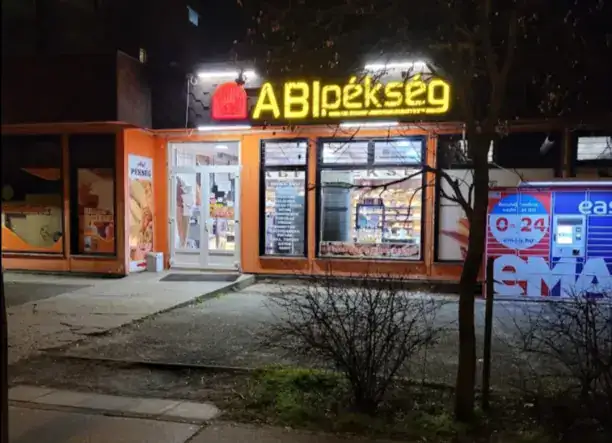 Takarítót keresünk