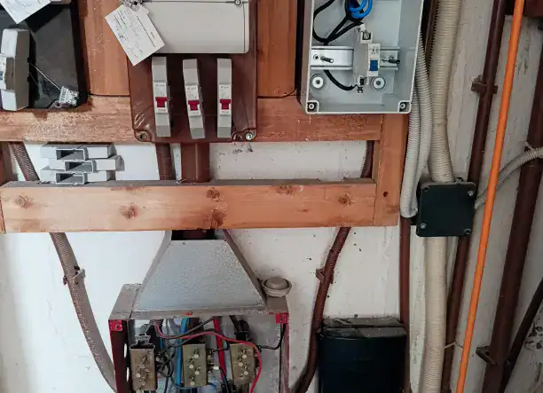 Regisztrált E.ON villanyszerelő Székesfehérváron, Budapesten és vonzáskörzetükben ⚡