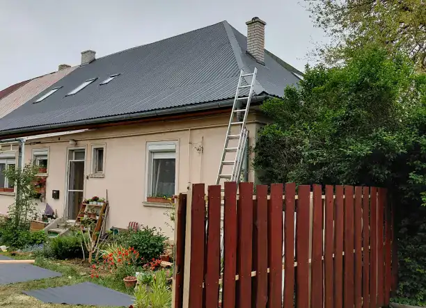 Tetőfedés, ács, valamint bádogos munkálatok kivitelezése