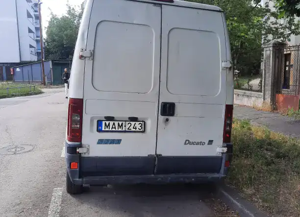Használt kisteherautó