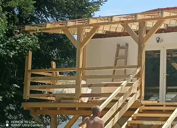 Földmunkák, alapozás, kőműves munkák, gipszkarton szerelés