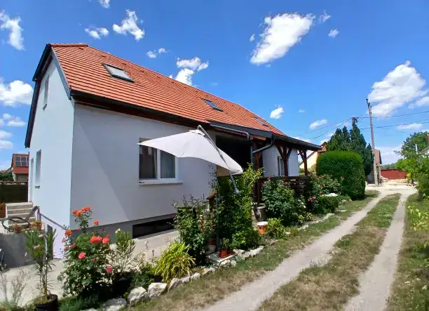Ács és tetőfedés, bádogos munkák