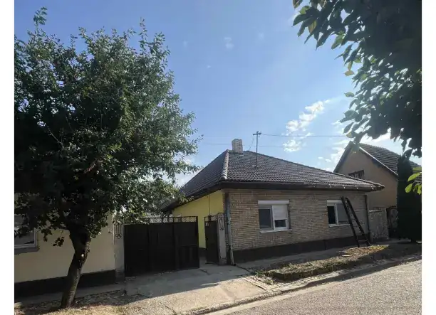 Tetőépítés és Tetőfelújítás – Megbízható szakemberekkel, kedvező áron!