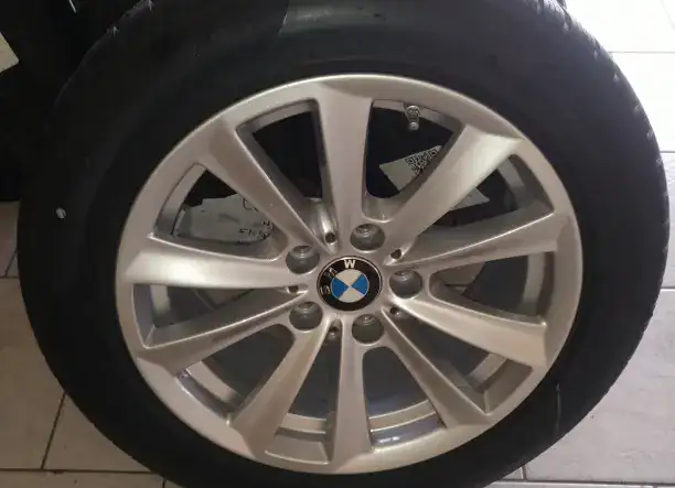 Pirelli Sottozero komplett kerék garnitúra új darabok