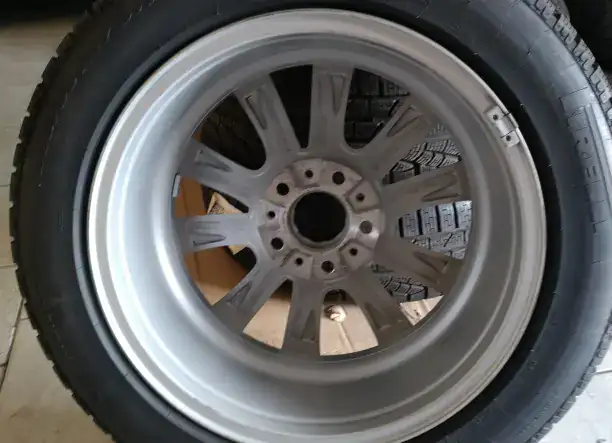 Pirelli Sottozero komplett kerék garnitúra új darabok