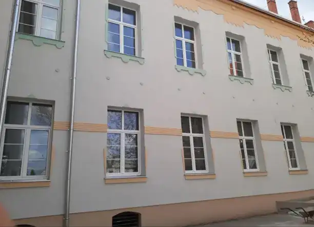 Kőműves mester