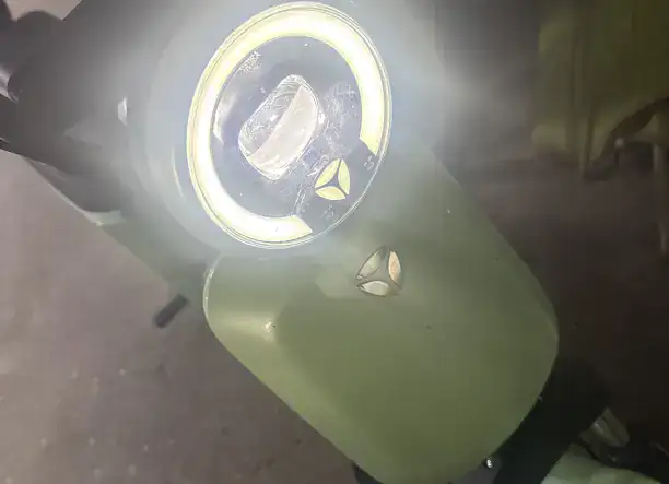 Z-Tech ZT-05 típusú elektromos moped/robogó