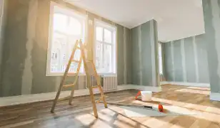 LAKÁS- ÉS HÁZFELÚJÍTÁS BUDAPESTEN ÉS KÖRNYÉKÉN – KORREKT ÁRON! 🔨