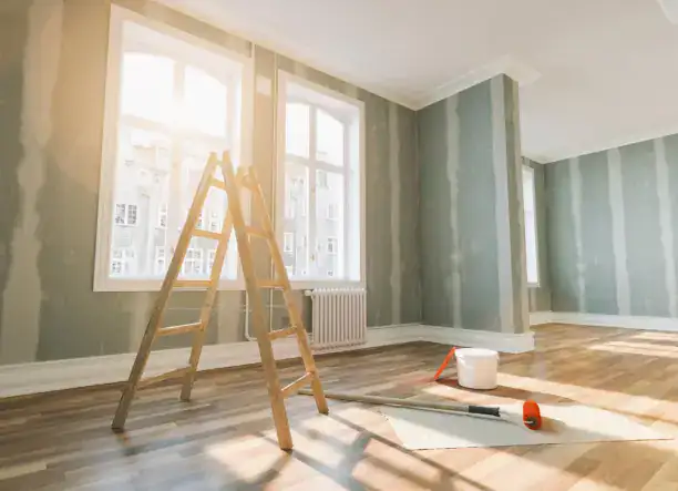 LAKÁS- ÉS HÁZFELÚJÍTÁS BUDAPESTEN ÉS KÖRNYÉKÉN – KORREKT ÁRON! 🔨