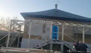 Tetőfedő - Bádogos - Kőműves munkák