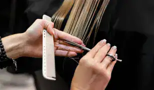 Férfi, női és gyermekfodrászat – több mint 10 év tapasztalattal! ✂️