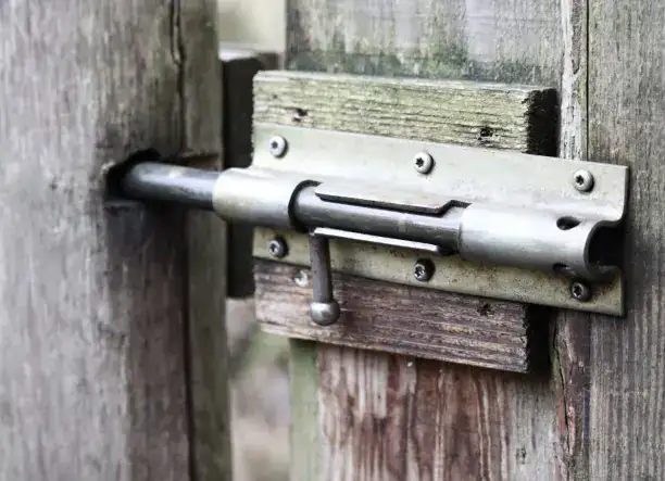 LAKATOS • HEGESZTŐ • ZÁRSZERELŐ MUNKÁK
