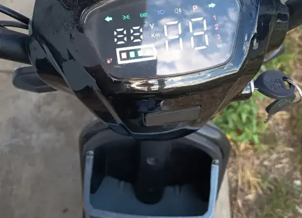 Elektromos kis robogó