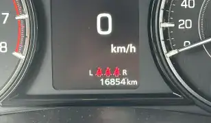 Első tulajdonostól eladó újszerű állapotú SUZUKI SX4 S-CROSS. A gyártás éve: 2024 A műszaki érvényessége: 2028.07.