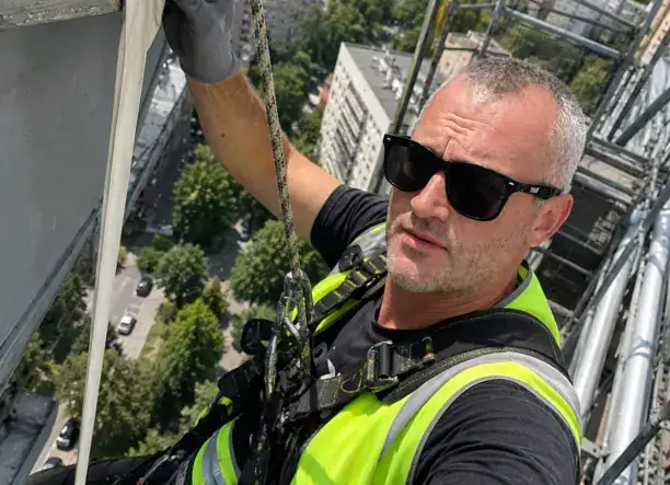 Ipari alpinista – Homlokzati munkák, több mint 10 év tapasztalattal