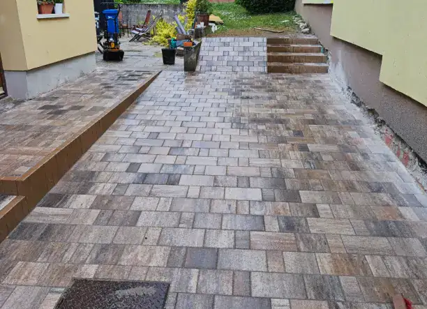 Térkövezés, kerítés építés, kőműves munkák