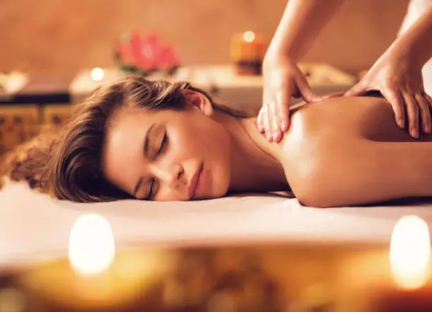 Relaxáló aromaolajos masszázs a Body&Soul Masszázsszalonban