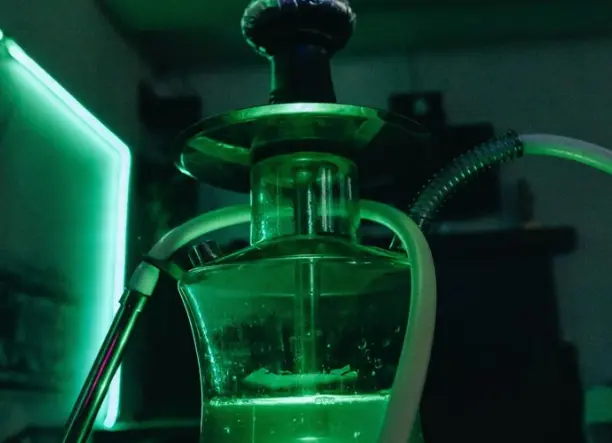 1 vízipipa és 2 koktél a Paradise Shisha Barban