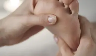 TALPMASSZÁZS (Reflexzónás technikán alapuló)
