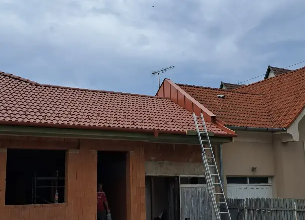 Előtetök, filagóriák, ács munkák.....