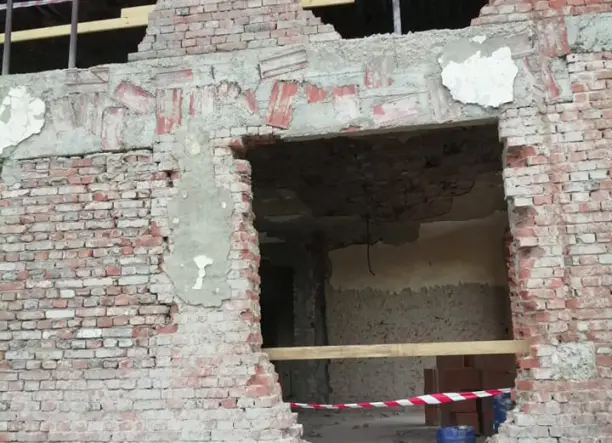 „Falakat bontunk, bizalmat építünk!”