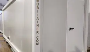 Fekete Fehér öltöző konténer 7 méter hosszú