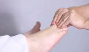 Frissitő és gyógyító talpreflexológiai (talpmasszázs) kezelésre házhoz megyek Pest megyében