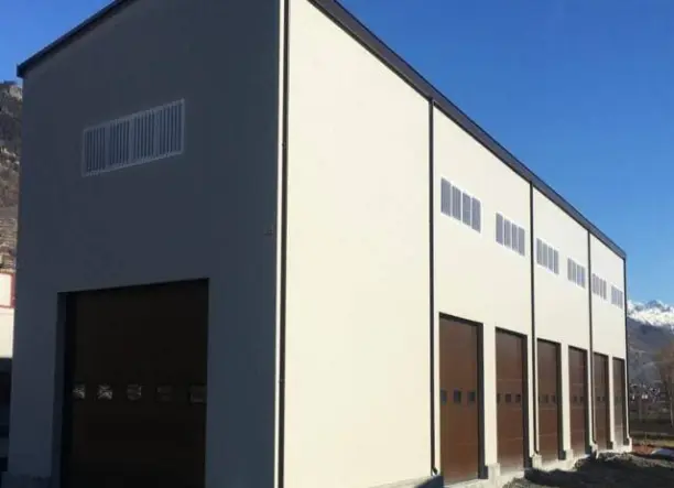 820 M2 KULCSRAKÉSZ CSARNOK !