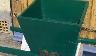 Eladó egy felújított gyümölcsdaráló