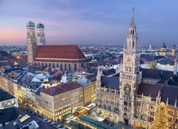 3 napos adventi kaland Münchenben és Altöttingben, buszos utazással, reggelivel, 4*-os szállással, idegenvezetéssel