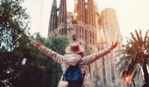 Adventi utazás Barcelonába, repülőjeggyel, illetékkel, reggelivel, idegenvezetéssel