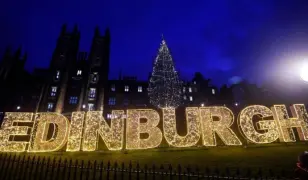 Adventi utazás Edinburghbe, repülőjeggyel, illetékkel, reggelivel, idegenvezetéssel