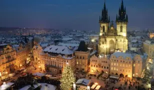 3 napos adventi városnézés Prágában, Cesky Krumlovban és Pozsonyban, buszos utazással, reggelivel, 3*-os szállással, idegenvezetéssel