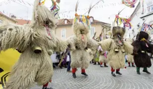 2 napos karnevál és farsang Szlovéniában, buszos utazással, 3*-os szállással, reggelivel, idegenvezetéssel