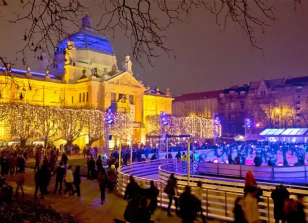 3 napos adventi körutazás Horvátországban, a Plitvicei-tavakhoz és Zágrábba, busszal, reggelivel, 4*-os szállással Travel Operator: ProkoTravel