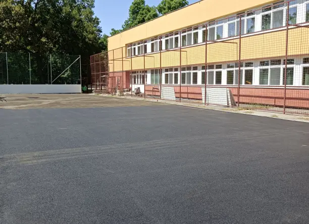 Aszfaltozás,térkövezés,egyéb földmunka