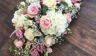 Cassaro Olasz Viràg deko minden ünnepre.