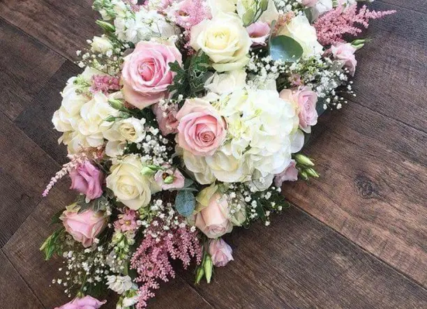 Cassaro Olasz Viràg deko minden ünnepre.