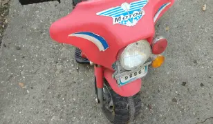 Eladó gyermek elektromos motor