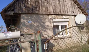 Telek eladó Kislángon