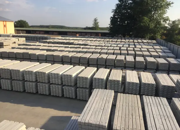 Betonoszlop a gyártótól! Drótfonat, vadháló, drótháló, kerítés oszlop