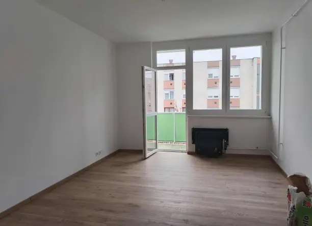 Felújított, azonnal költözhető lakás Bátonyterenyém