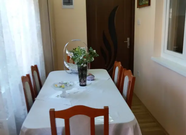 Eladó egy teljesen felújított családi ház Hajdúszoboszlón