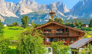 5 napos ausztriai kirándulás a Hegyi doktor című sorozat helyszínein, busszal, félpanzióval, idegenvezetéssel – vár az osztrák Dunakanyar és Tirol legmagasabb csúcsa