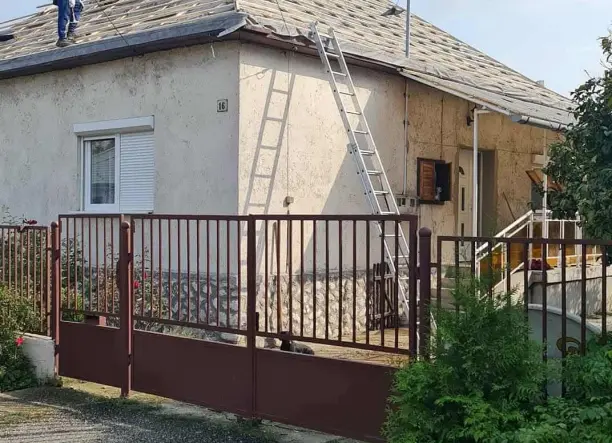 Tetőszerkezet építése,fa munkák