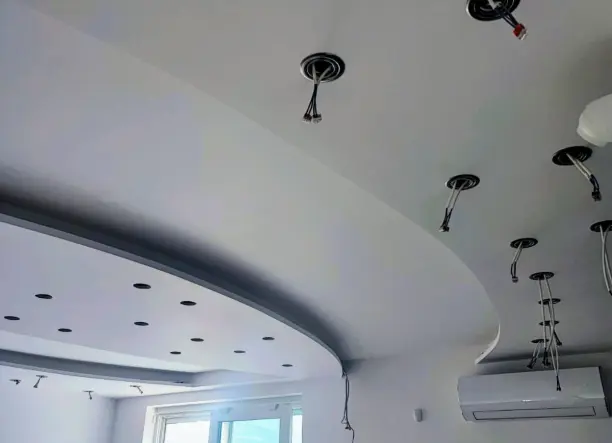 Szobafestést, tapétázást és mázolást vállalok igényes, precíz munkavégzéssel.