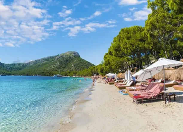 7 napos pihenés és kirándulás Mallorcán és Barcelonában, repülőjeggyel, illetékkel, félpanzióval, 3*-os szállással, idegenvezetéssel